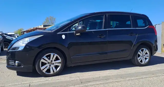 Peugeot 5008 1.6 e-HDi Blue Lion BMP6 S&S 115 cv PREMIUM BOITE AUTO 7 PLACES