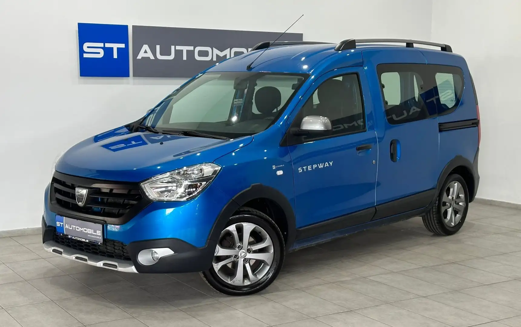 Dacia Dokker Stepway //1.BESITZ // NAVI // SITZHEIZUNG// PDC Blau - 1