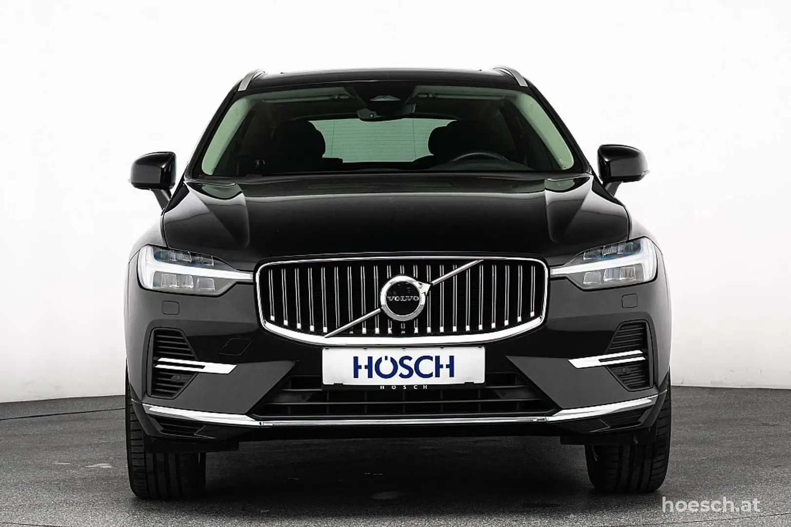 Volvo XC60 T6 AWD Recharge Core PANO AHK ASSISTENZ Noir - 2