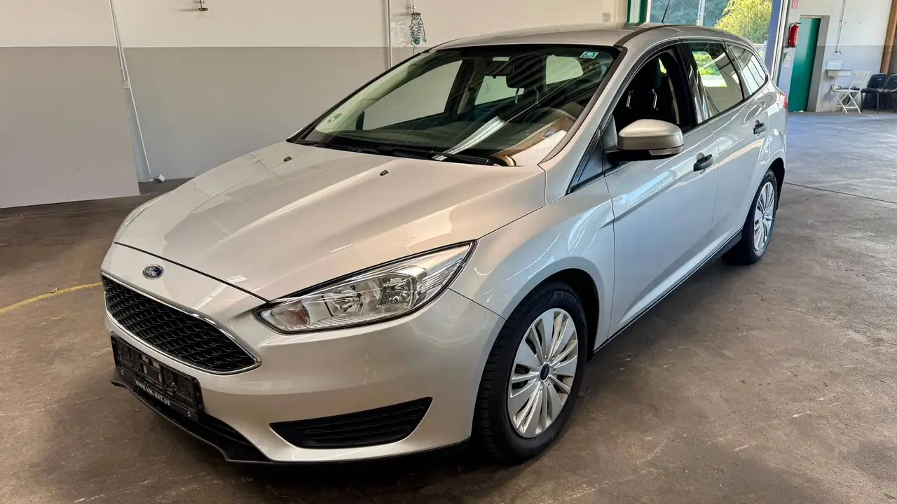 Ford Focus Ambiente*2.Hd.*PDC*Klima* — photo 1 of 15