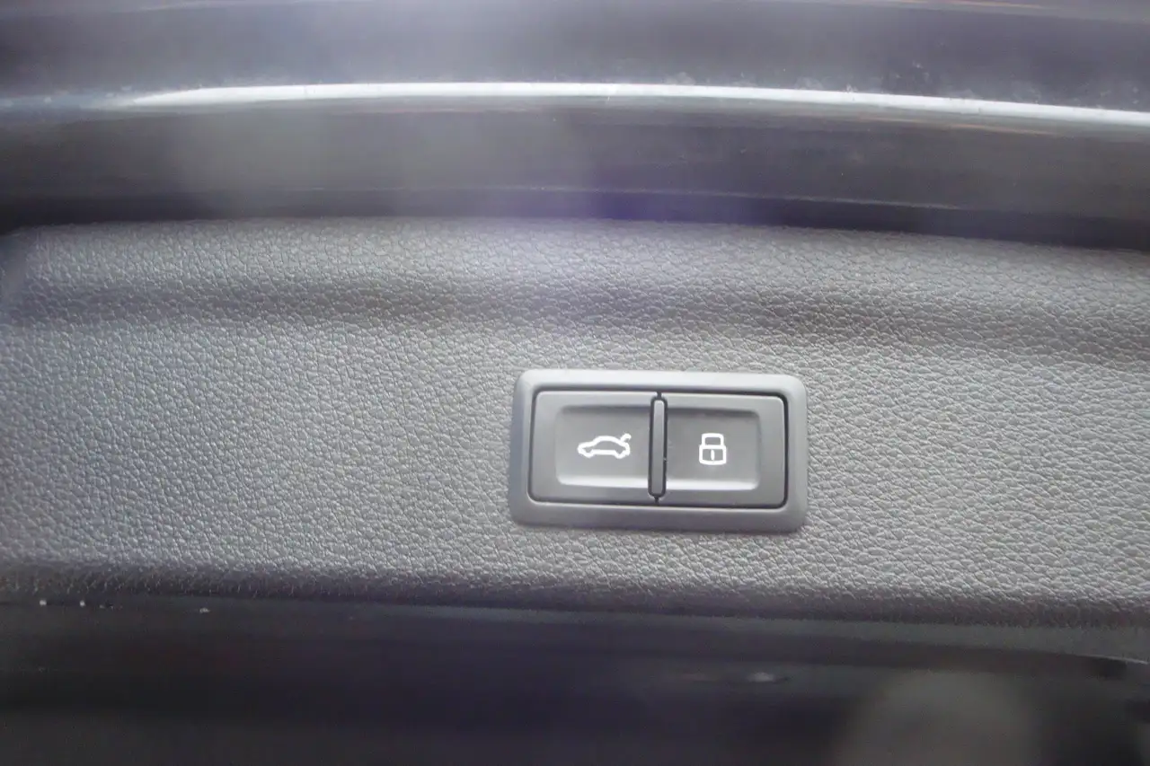 Audi Q3 снимка Audi Q3
