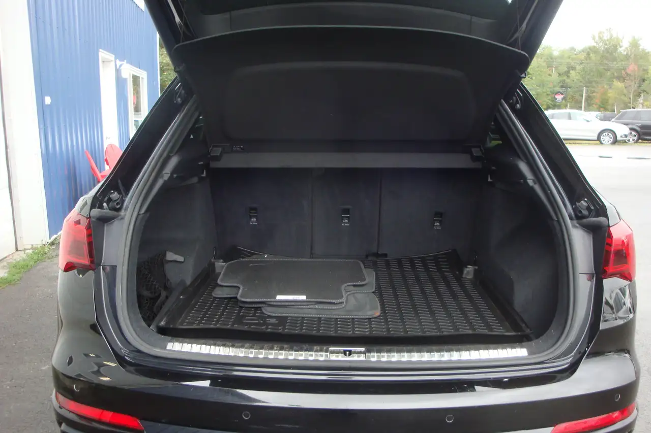 Audi Q3 снимка Audi Q3
