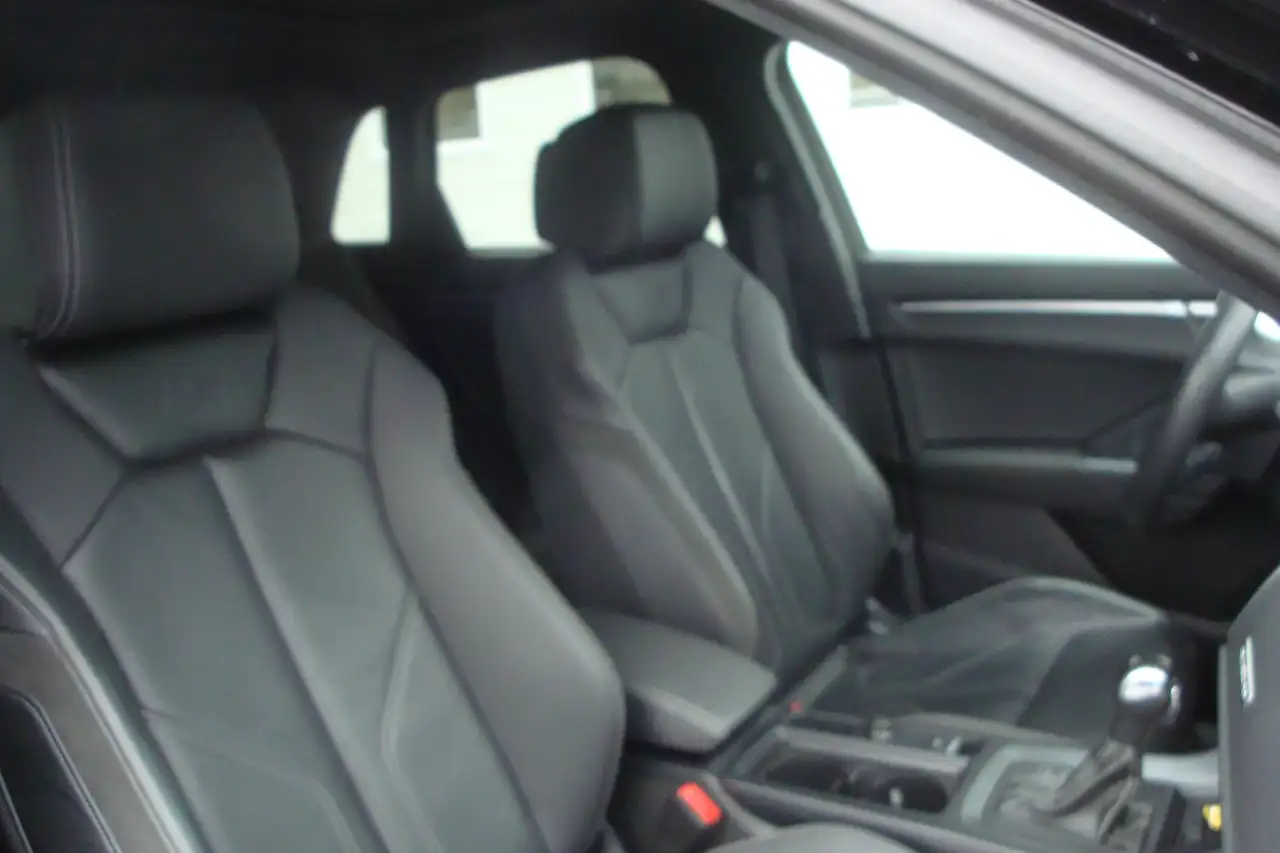 Audi Q3 снимка Audi Q3