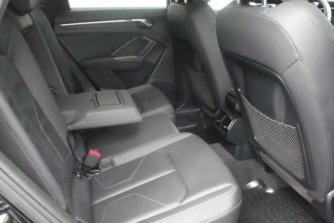 Audi Q3 снимка Audi Q3