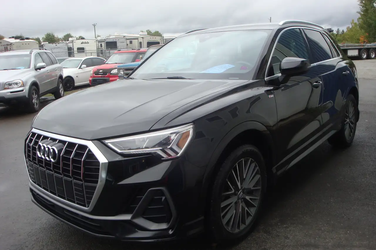Audi Q3 снимка Audi Q3