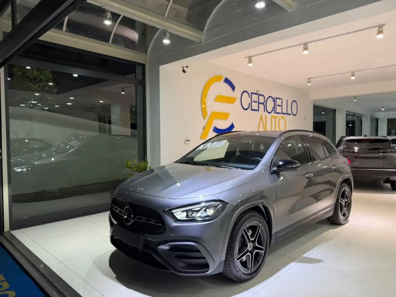 Mercedes-Benz GLA 200