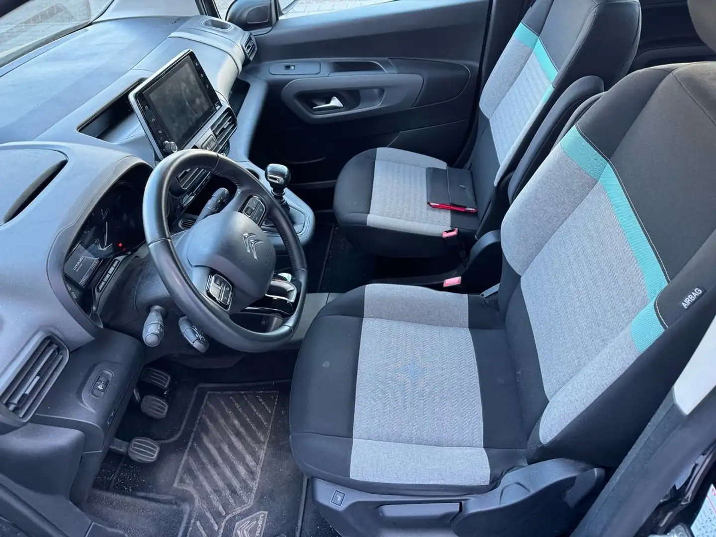 Citroen Berlingo Berlingo+MPV+M+PureTech+110+FEEL Schwarz - 2