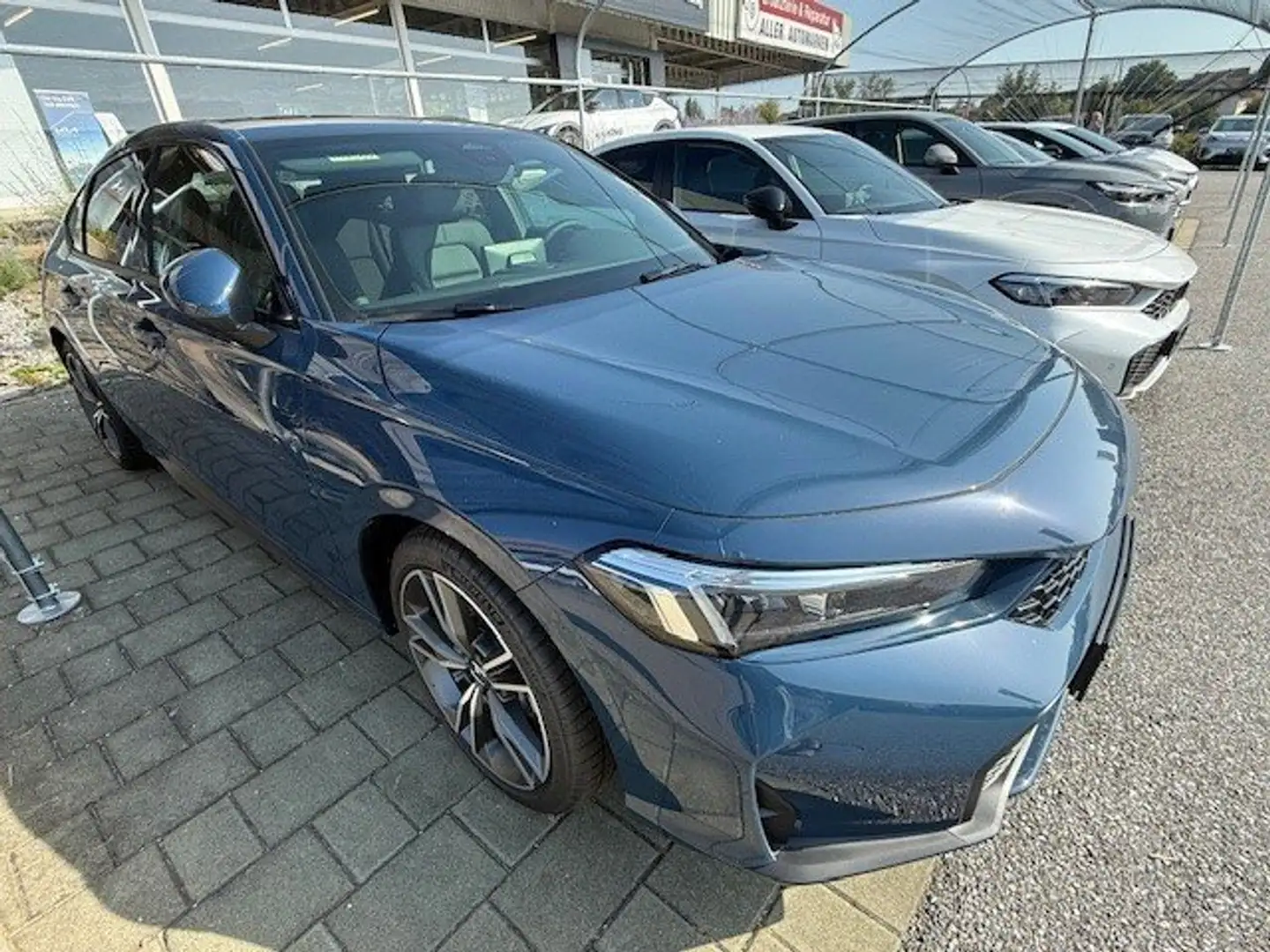 Honda Civic e:HEV Advance Bleu - 1