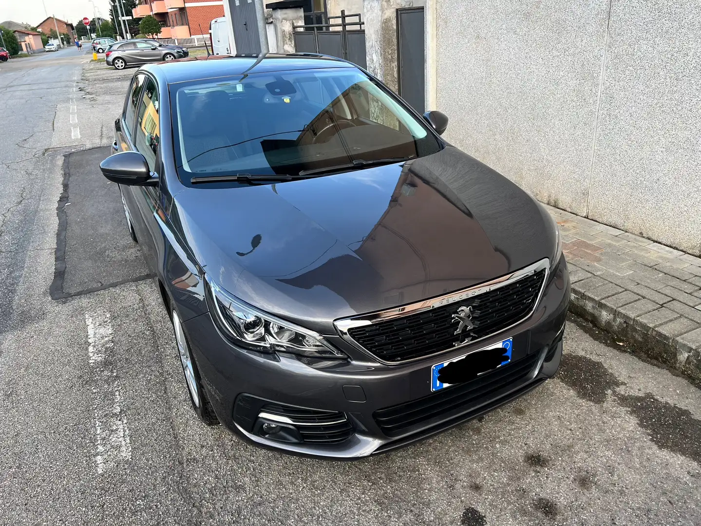 Peugeot 308 5p 1.5 bluehdi Allure s&s 130cv - 2