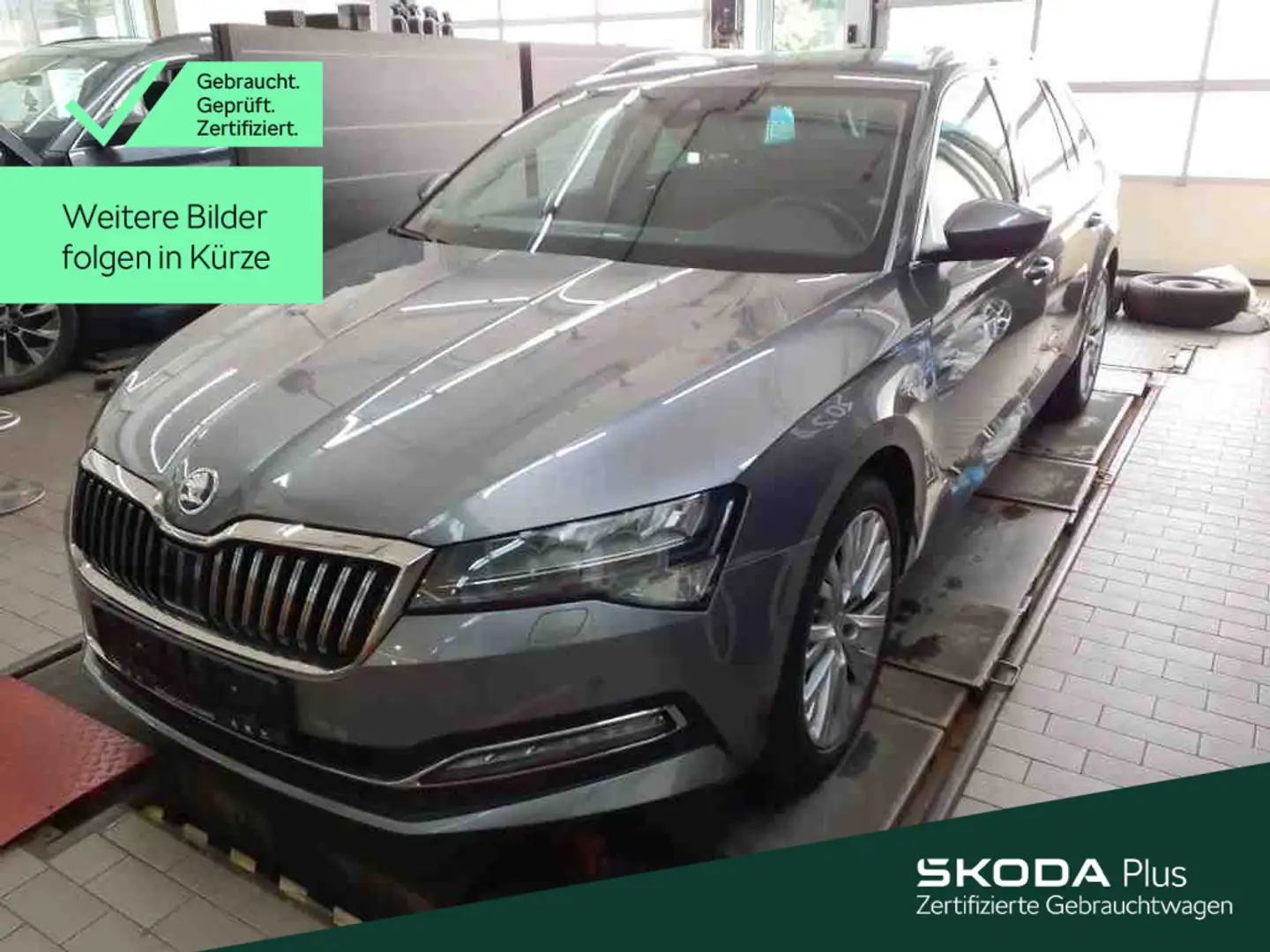 Skoda Superb Combi Style 2.0 TDI DSG*AHK*NAVI*STDHZG*K Gris - 1