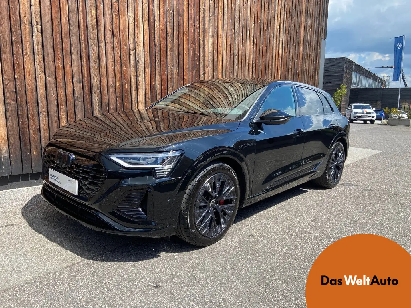 Audi Q8 50 e-tron quattro S line Schwarz - 1