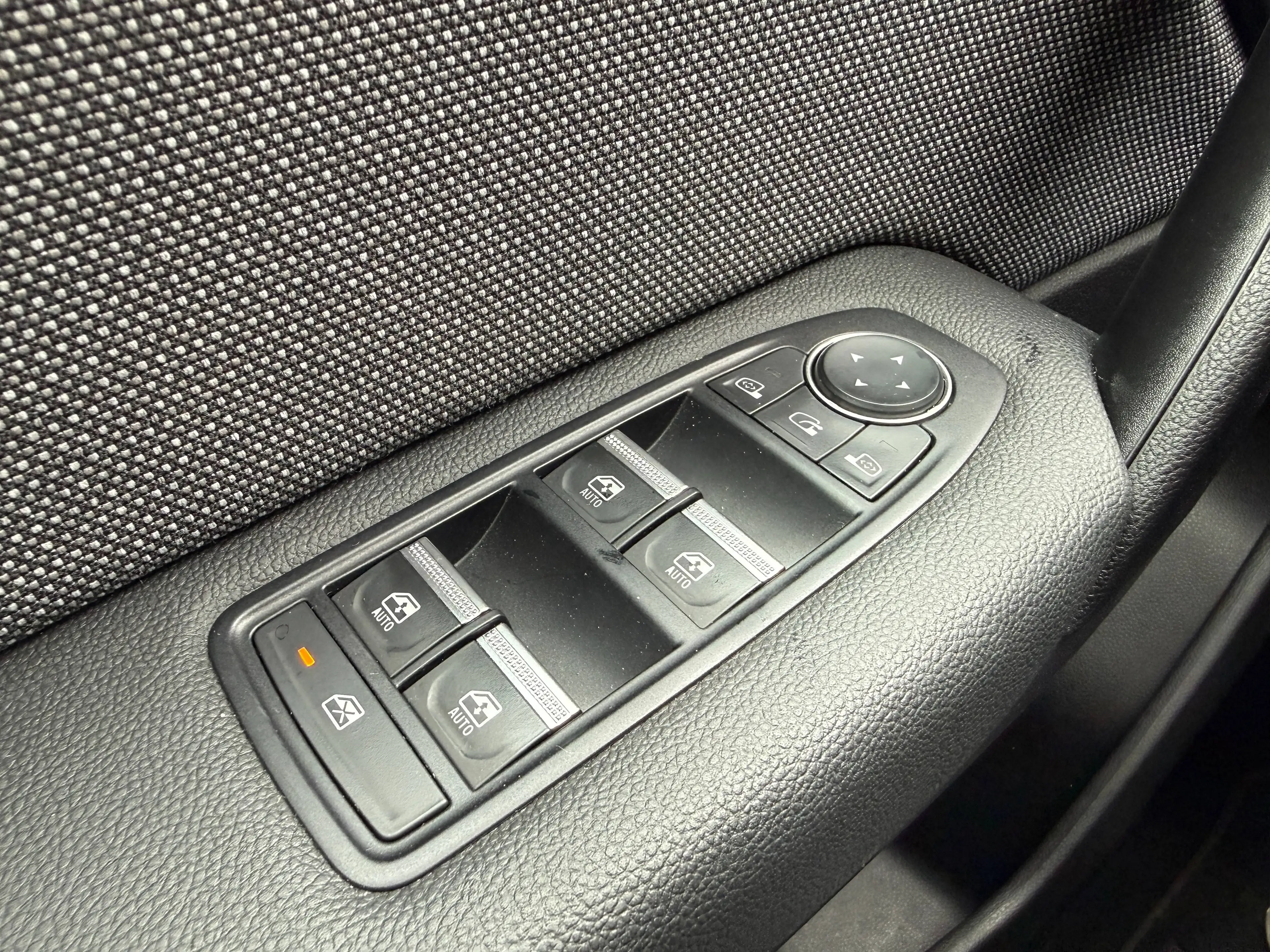 Renault Symbioz 145 E-Tech Full Hybrid Techno — photo 11