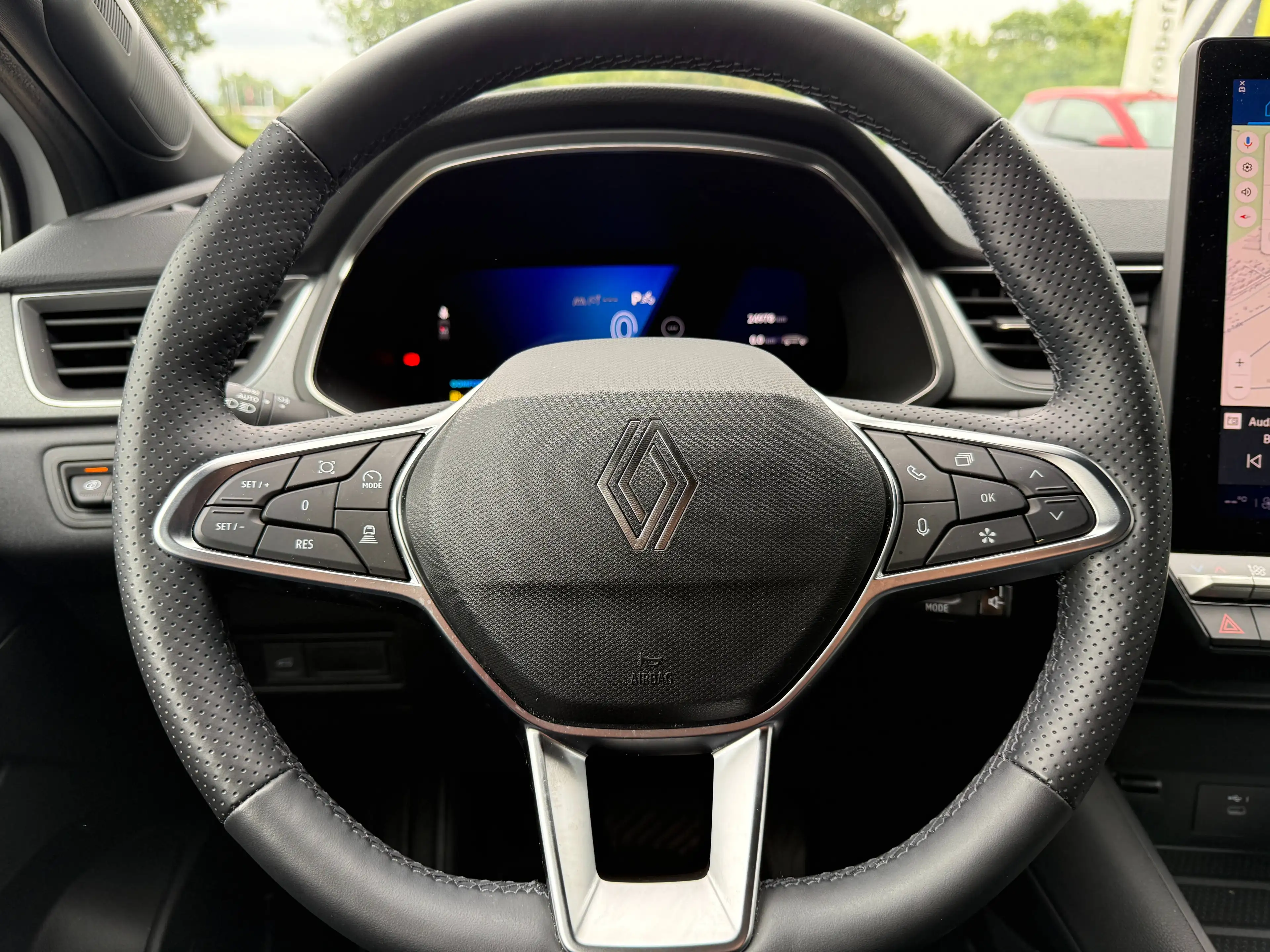 Renault Symbioz 145 E-Tech Full Hybrid Techno — photo 15