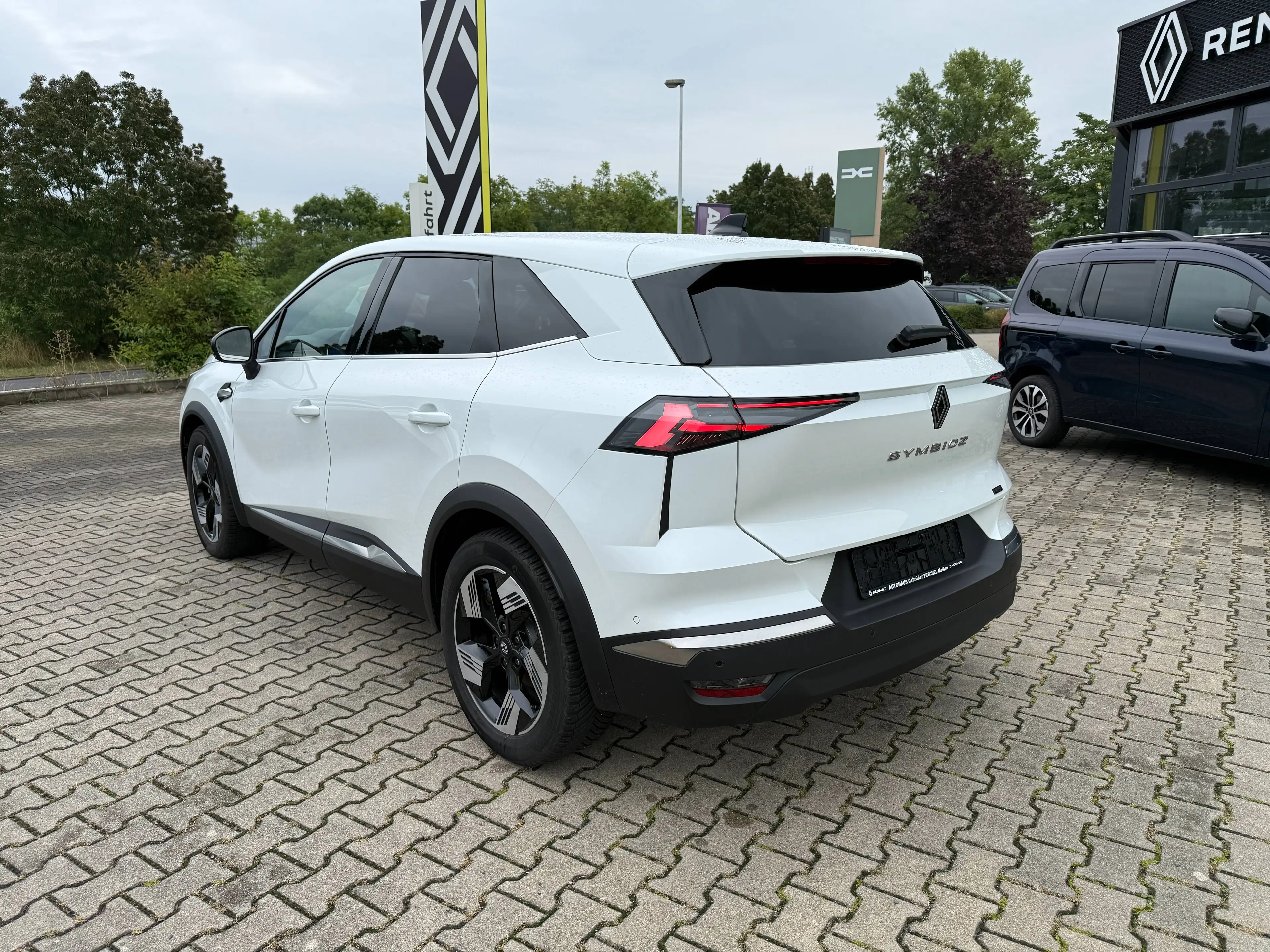 Renault Symbioz 145 E-Tech Full Hybrid Techno — photo 7
