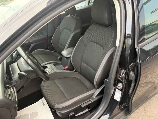 Ford Focus view 10