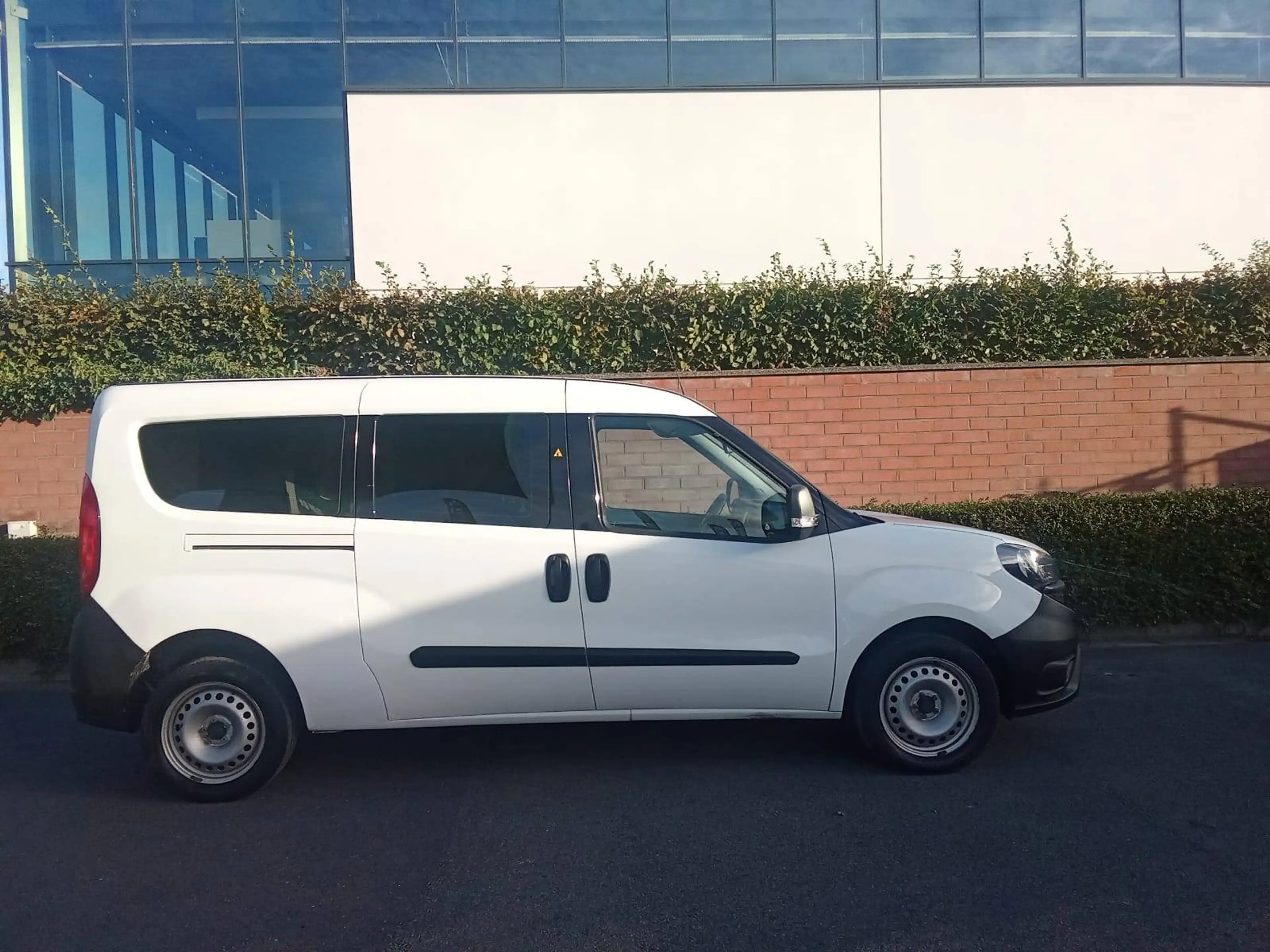Fiat Doblo Doblo 1.4 — photo 3
