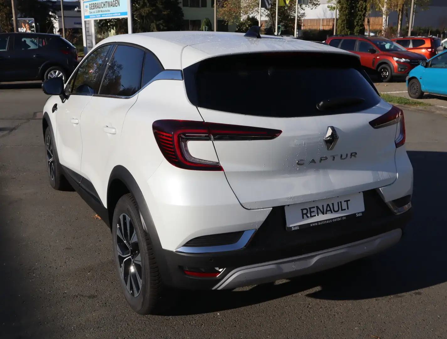Renault Captur TECHNO TCe 140 Allwetterreifen bijela - 2