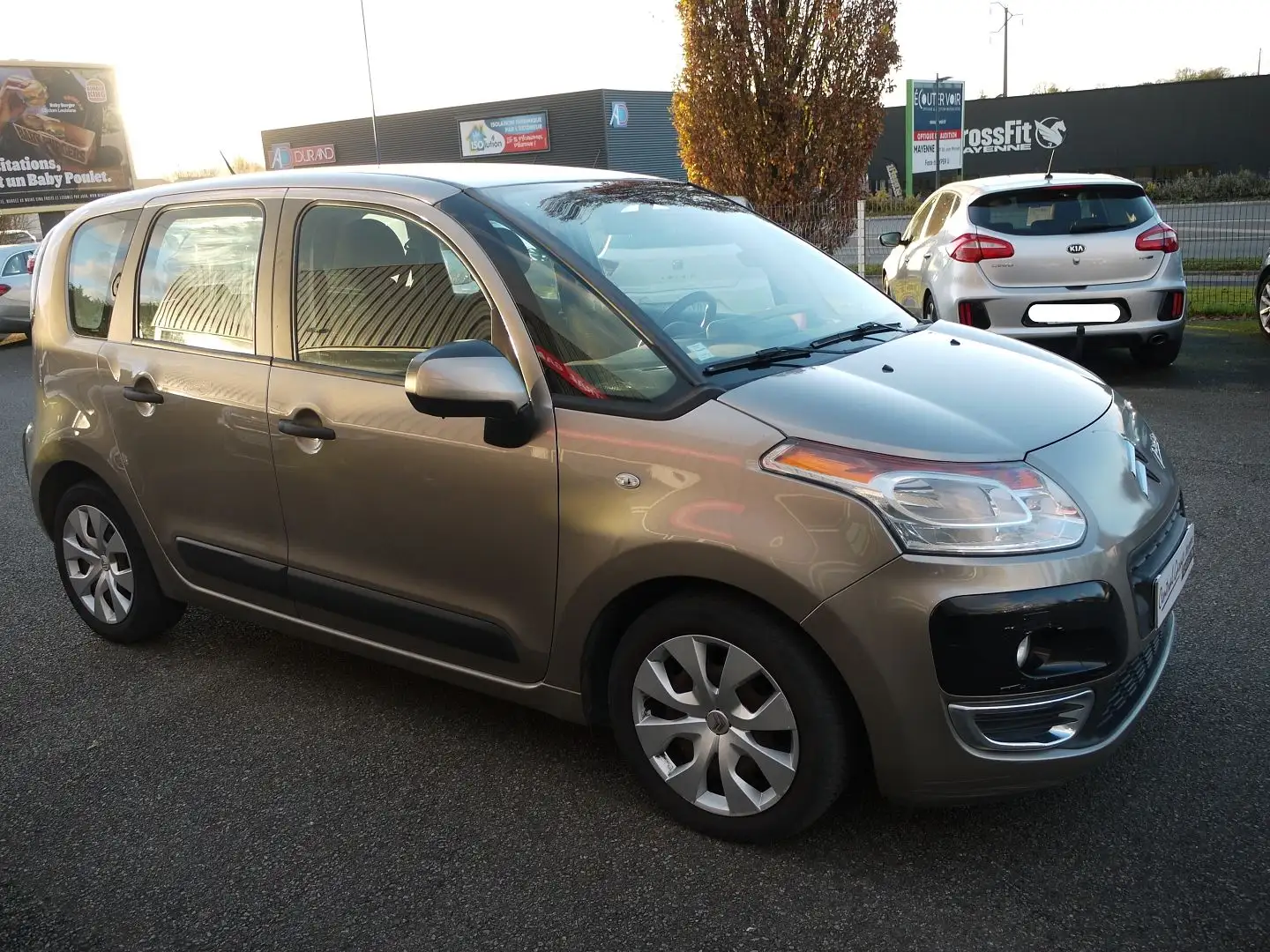 Citroen C3 Picasso 1.6 HDI90 CONFORT Beige - 1