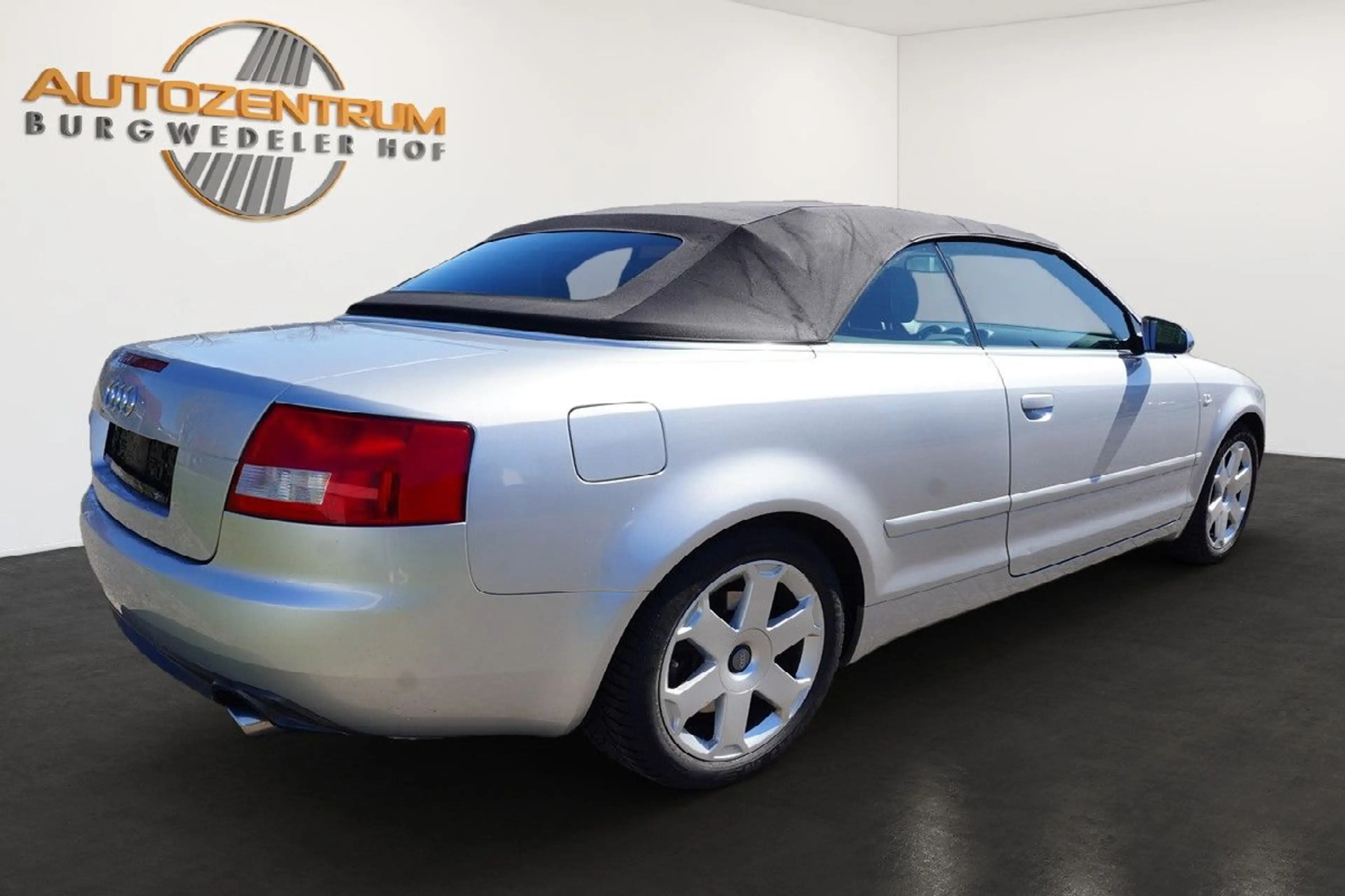 Audi S4 Cabrio 4.2 V8 quattro Automatik-Leder-Bose — photo 15