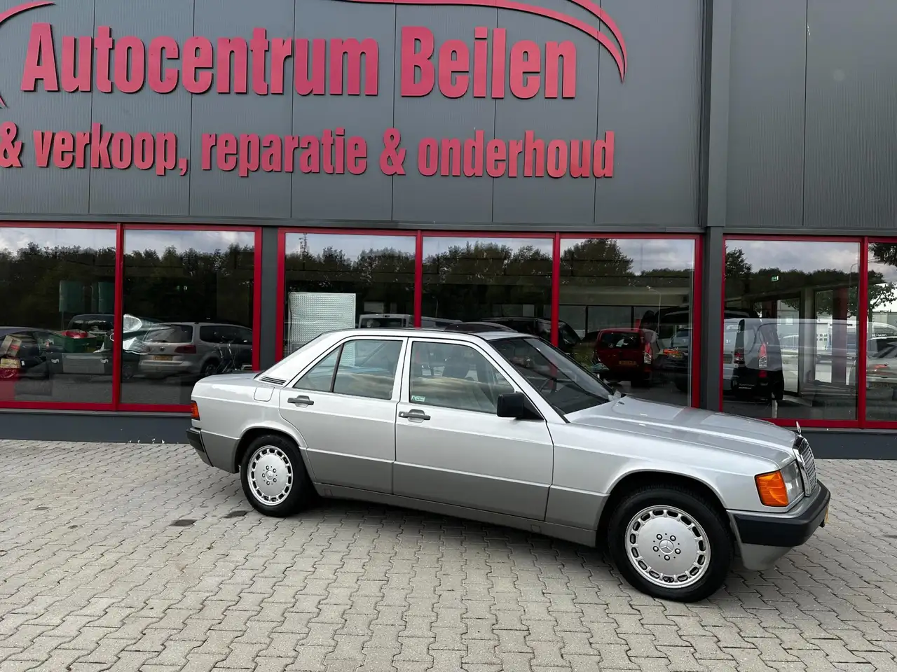 Mercedes-Benz 190 2.0 / UNIEKE AUTO / ORIGINEEL NL / NAP / SCHUIFDAK, foto 2