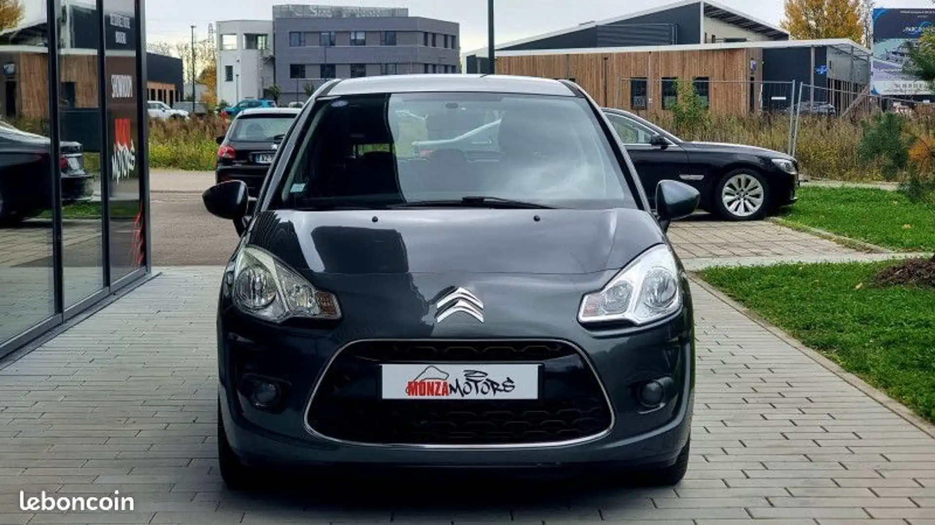 Citroen C3 1.2 VTI ATTRACTION Gris - 2