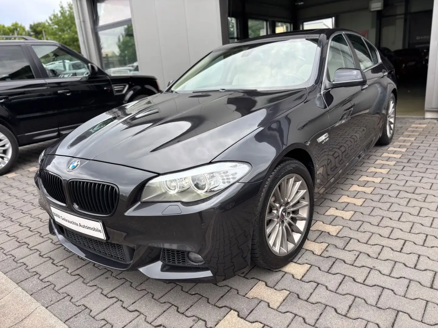 BMW 535 i xDrive M-Sport Autom./Navi+Camera/S.Dach Grey - 1