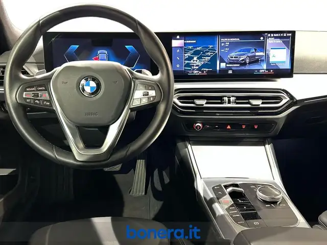 BMW 3 Series view 15