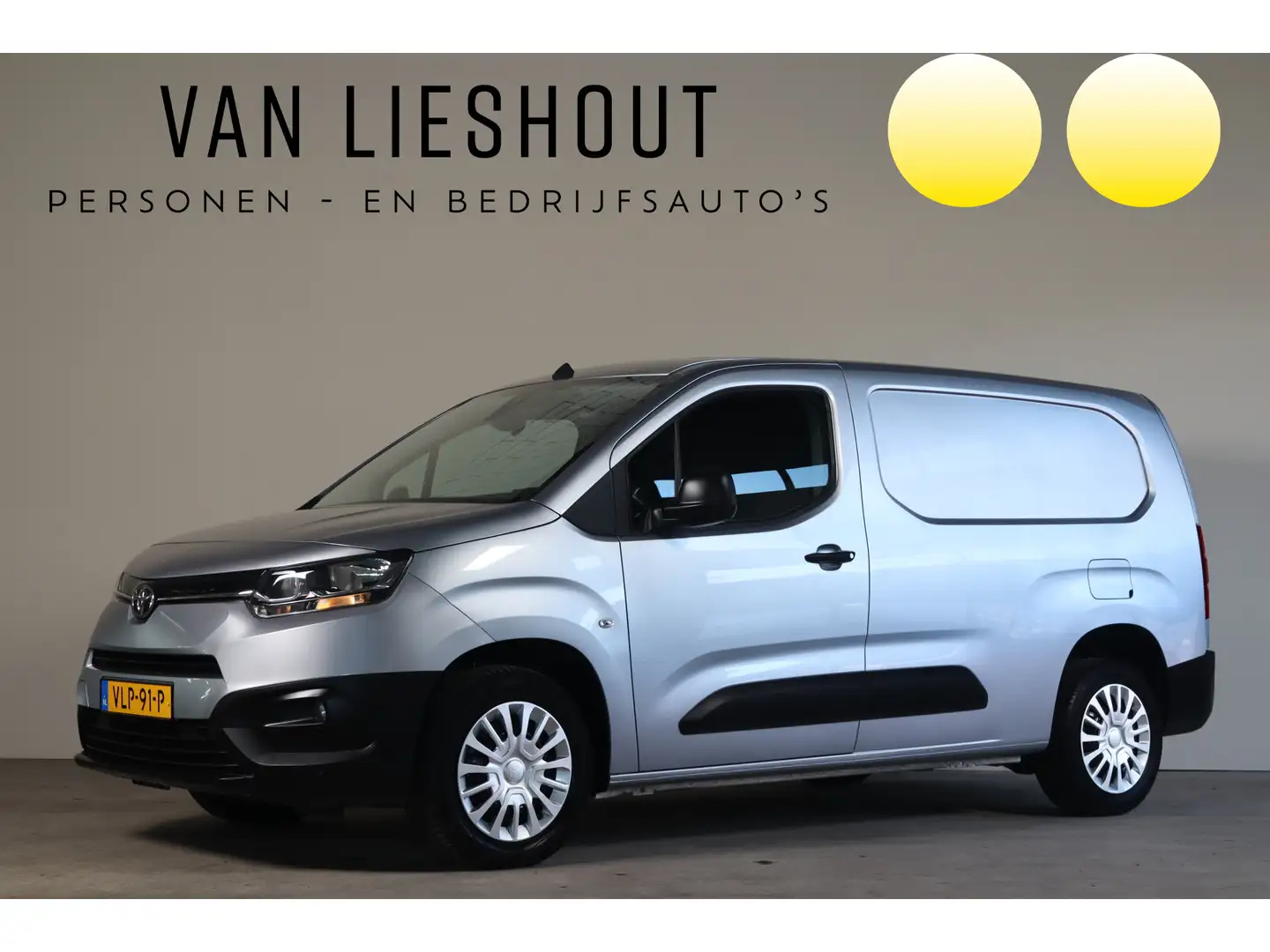 Toyota Proace City 1.5 D-4D BPM VRIJ!! Navigator Long NL-Auto!! Apple Grijs - 1