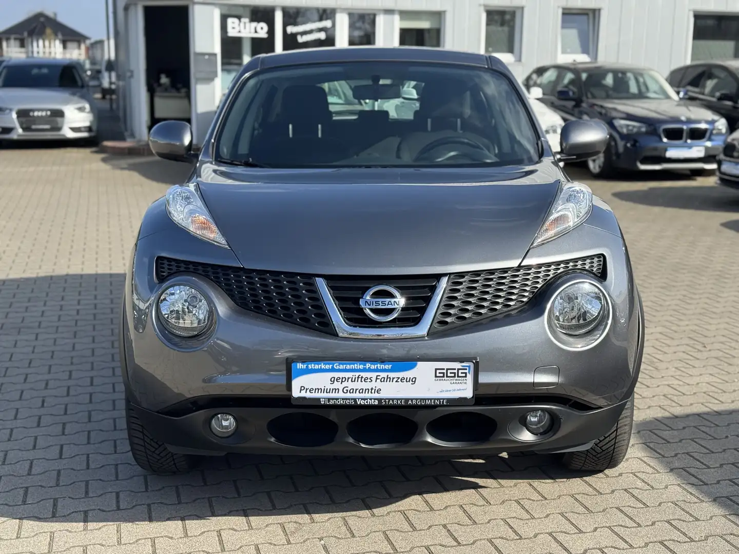 Nissan Juke 1,6 "Acenta" Rückfahrkamera / Tempomat / Grau - 2
