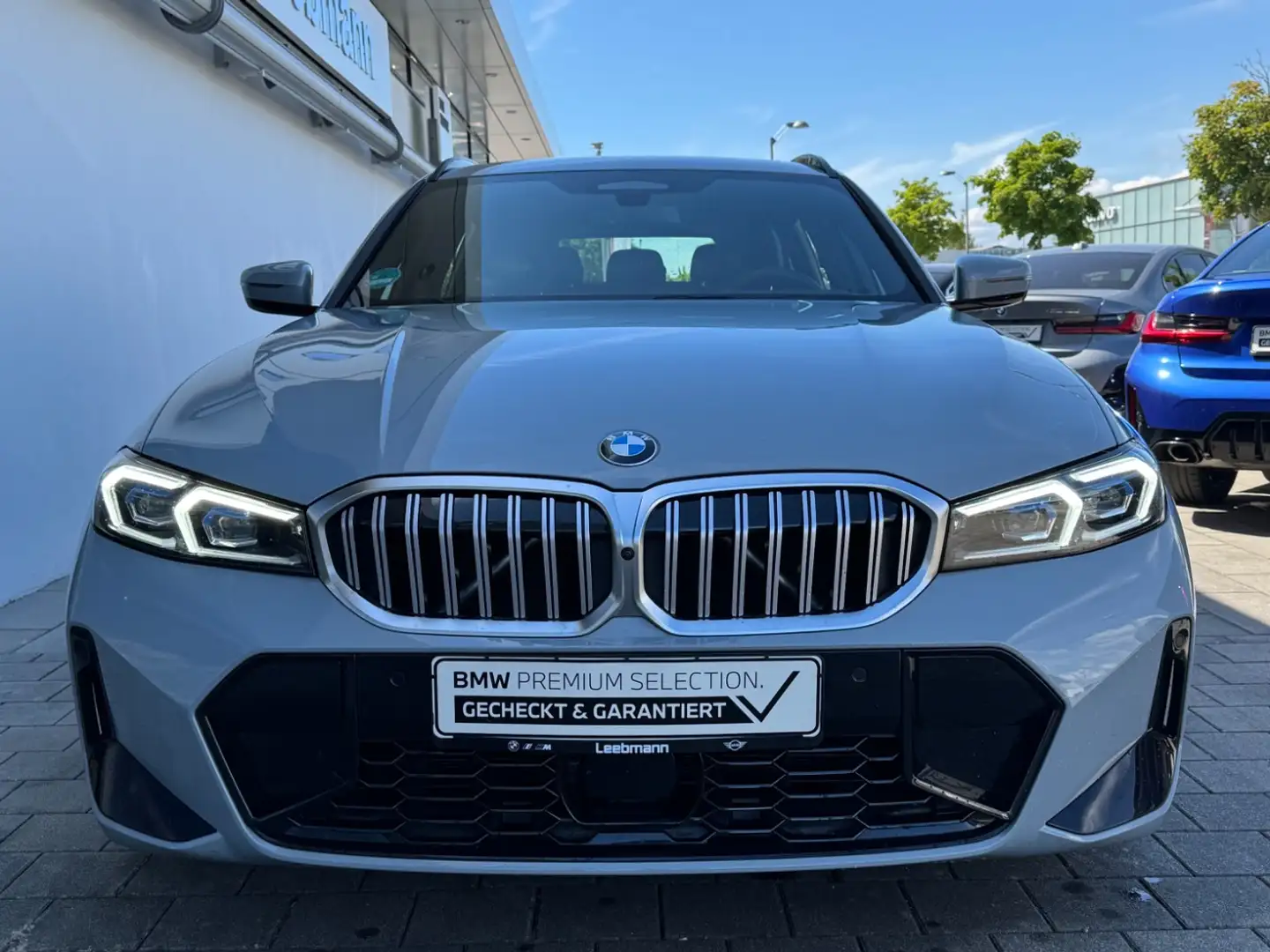 BMW 330 i Tour. M-Sport GSD/HUD GARANTIE bis 08/2029 Gris - 2