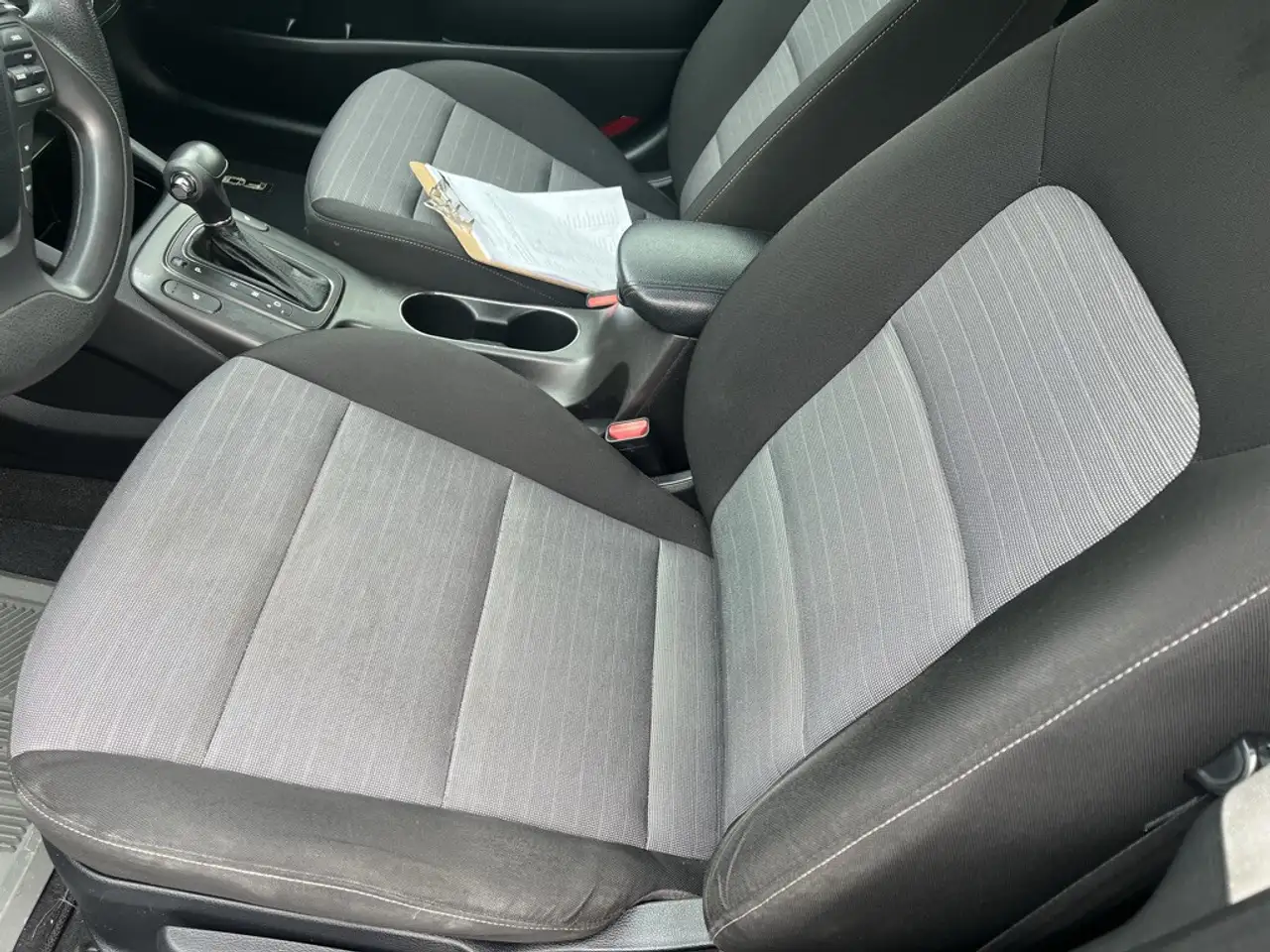 Kia Forte снимка Kia Forte