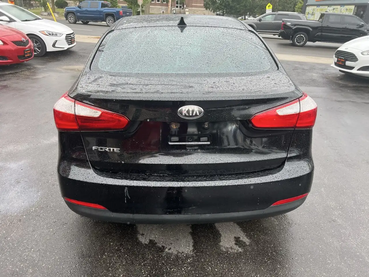 Kia Forte снимка Kia Forte