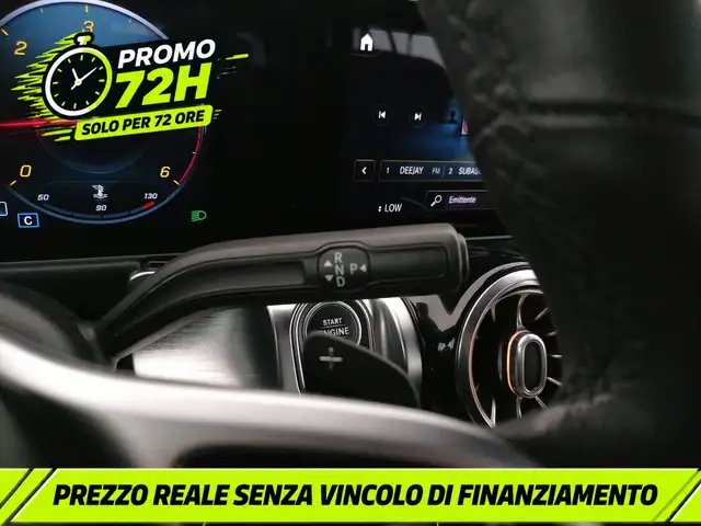 Mercedes-Benz GLB view 14