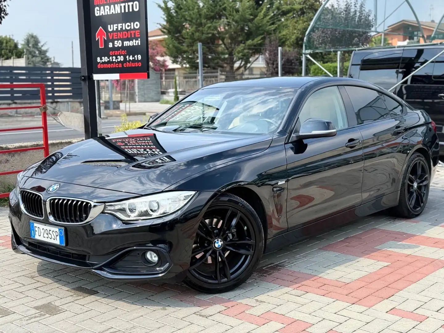 BMW 418 418d GRAND COUPE SPORT Schwarz - 2