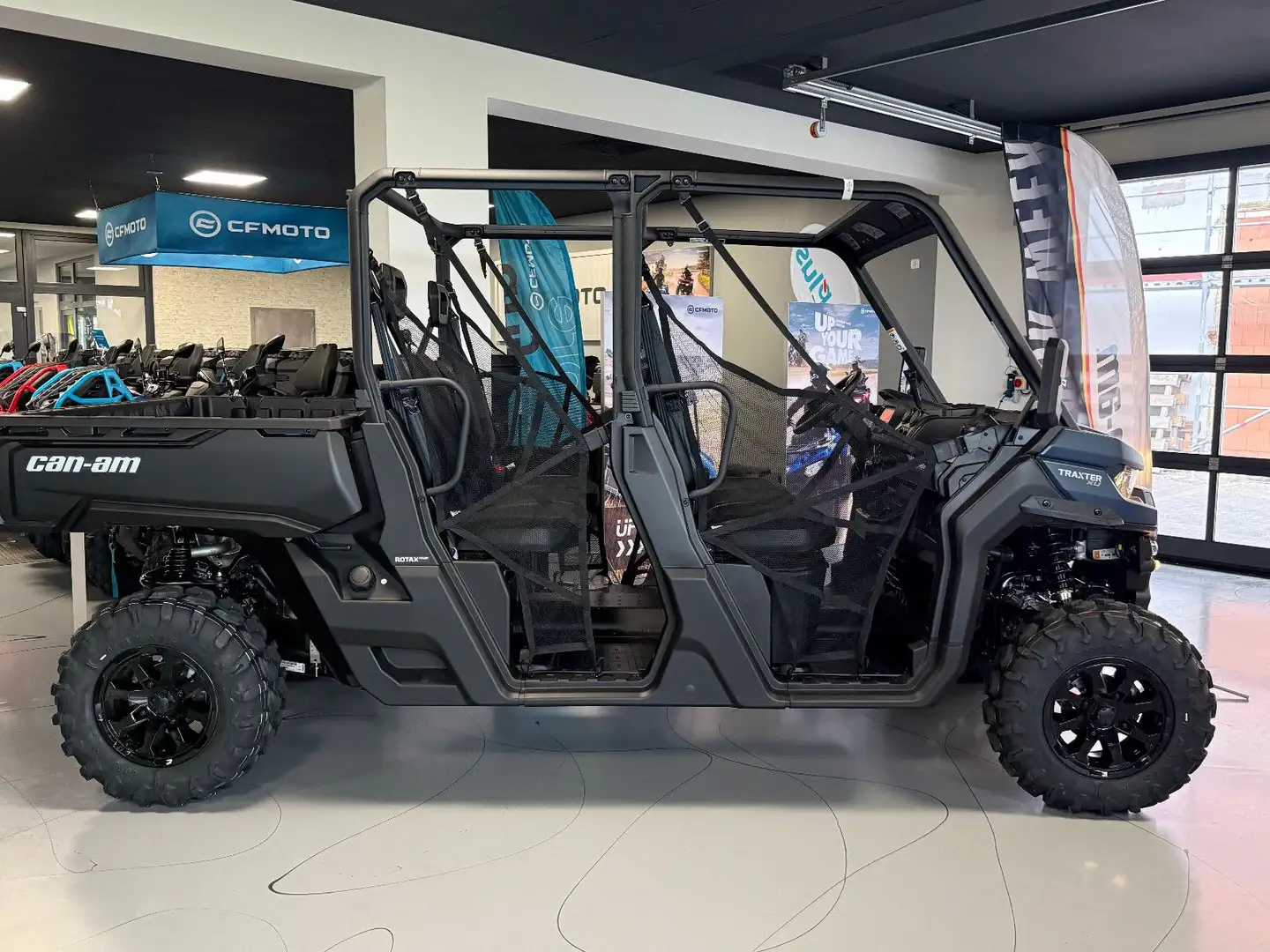 Can-Am Traxter MAX XU HD10ABS T1b 6-Sitzer inkl.Heizung Albastru - 1