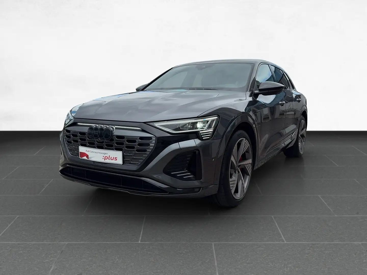 Audi Q8 e-tron 55 S line /AHK/HuD/Sitzhz/LED Grau - 2