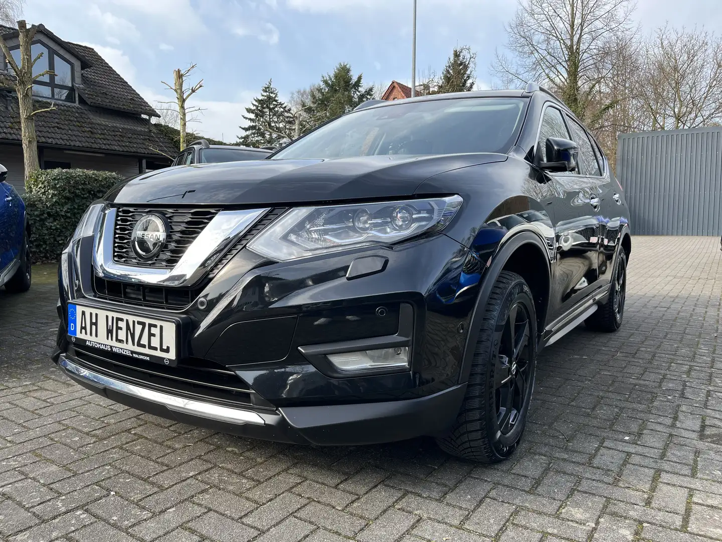 Nissan X-Trail 1.7 dCi X-tronic Tekna , Leder,LED, Navi Schwarz - 1
