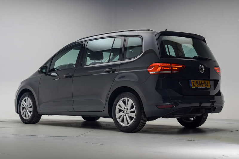 Volkswagen Touran 1.5 TSI Highline Business [ Adapt.cruise Camera Na — photo 3