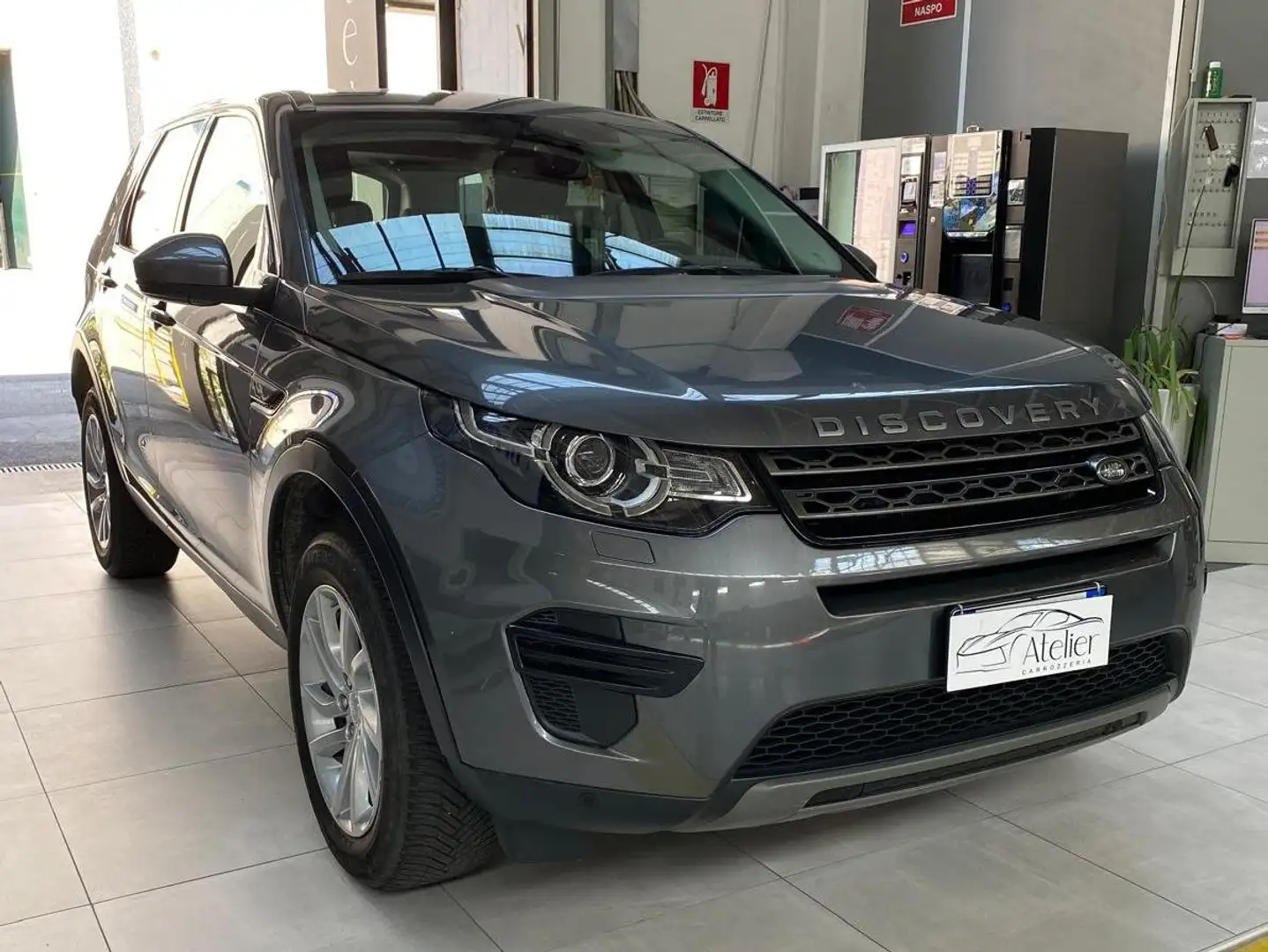 Land Rover Discovery Sport DISCOVERY SPORT I 2015 2.0 T Grijs - 1