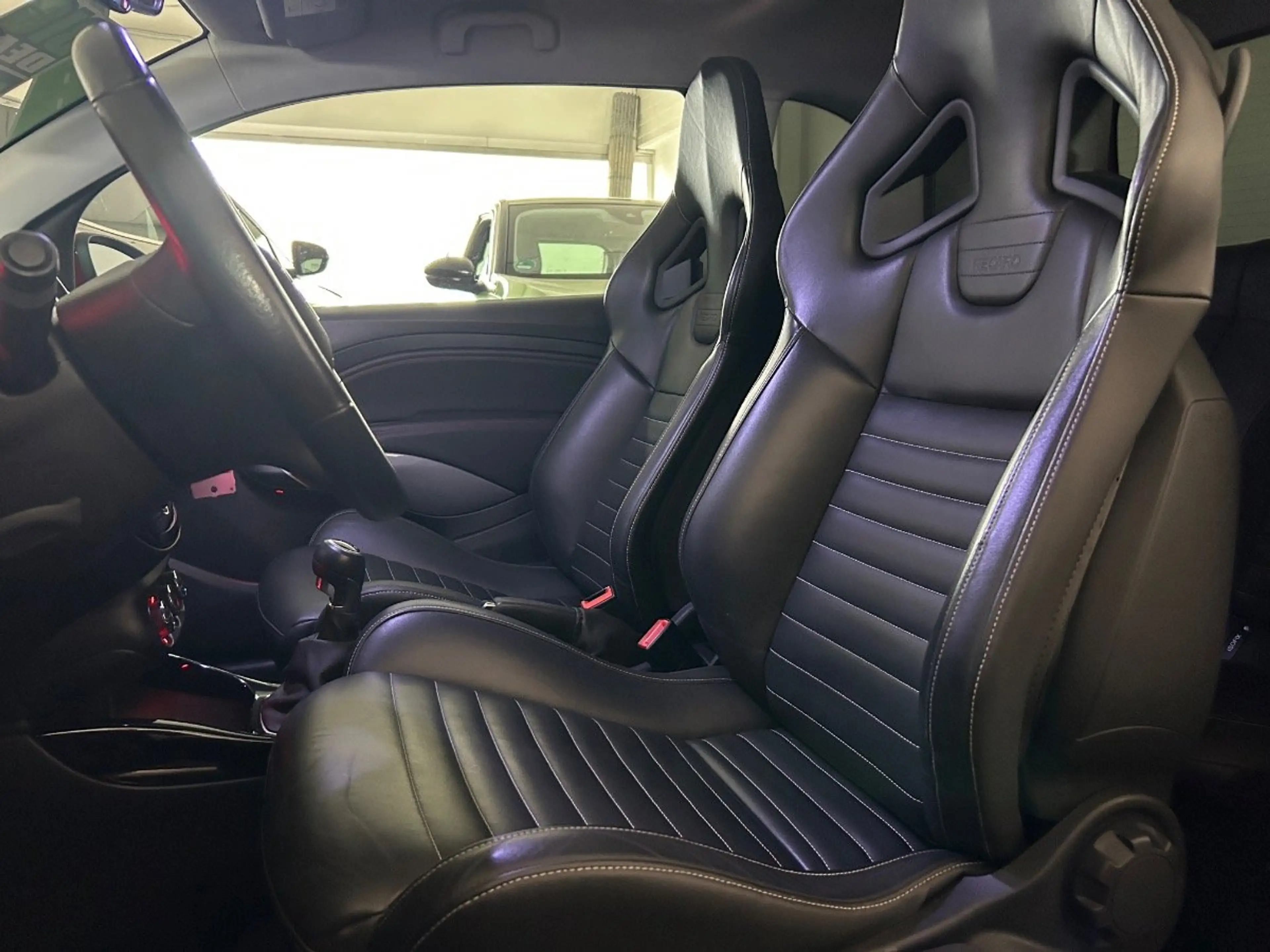 Opel Adam 1.4 Turbo S Pano+SD+SHZ+Winterp.+KlimaA+LM — photo 11