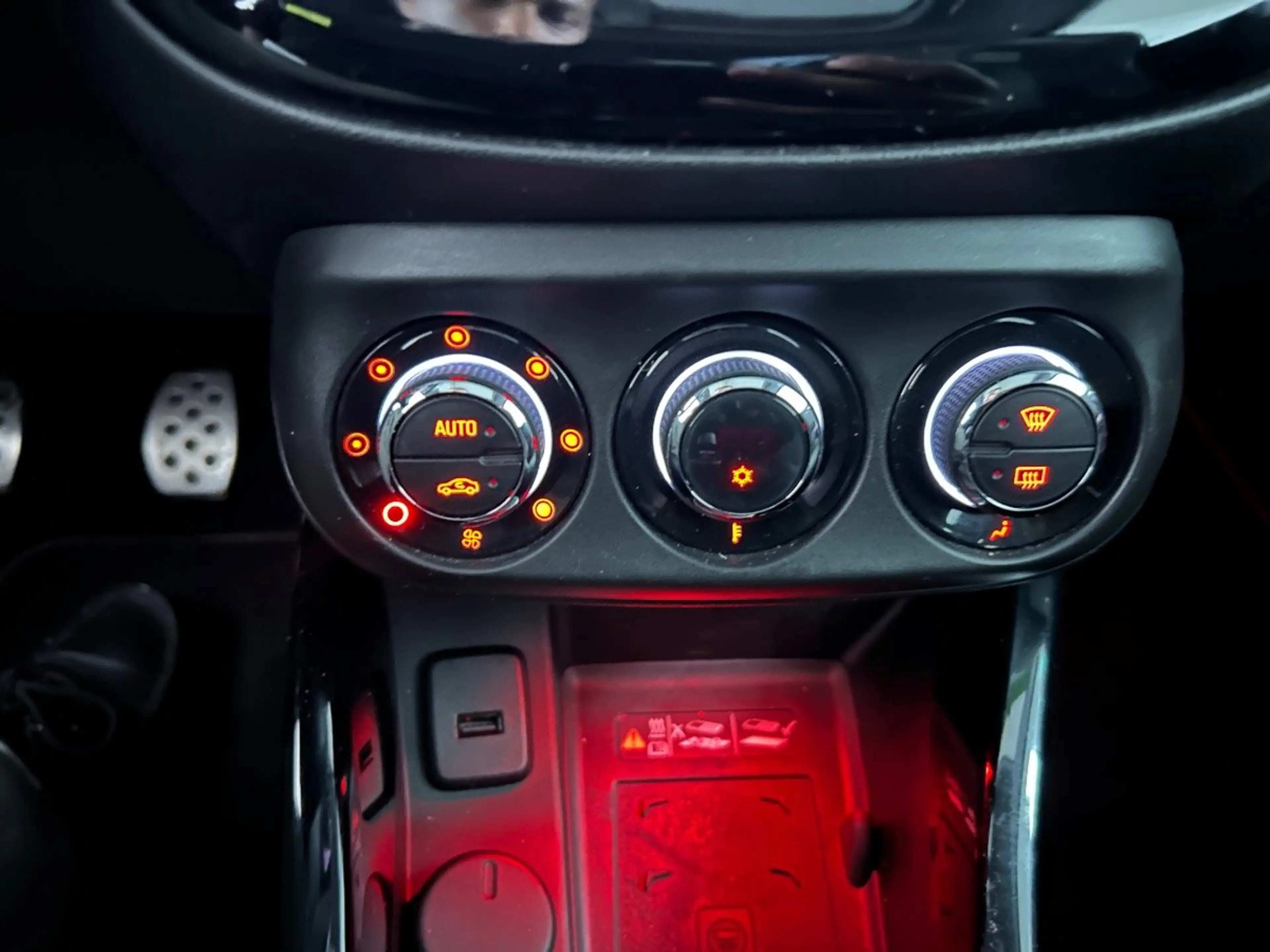 Opel Adam 1.4 Turbo S Pano+SD+SHZ+Winterp.+KlimaA+LM — photo 14