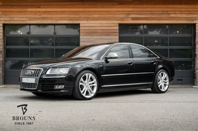 Audi S8 5.2 V10 | Keramische remmen | Massage | SoftClose