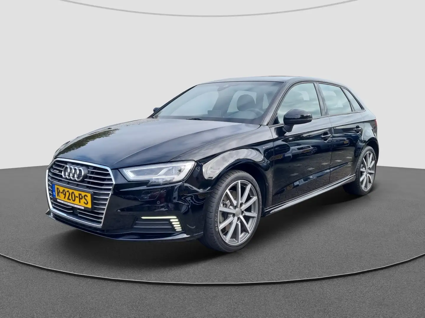 Audi A3 1.4 e-tron S-Line Carplay | Camera | Virtual |  Ad Zwart - 2
