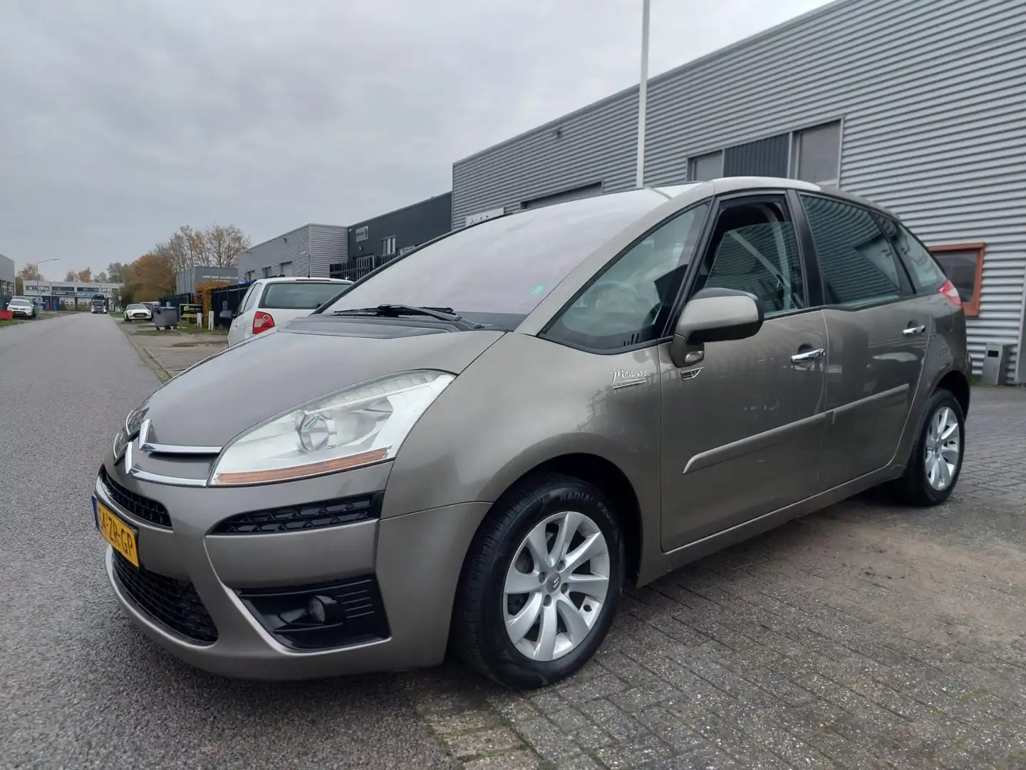 Citroen C4 Picasso 1.8-16V Ambiance 5p. 5 deurs + climate control Braun - 1