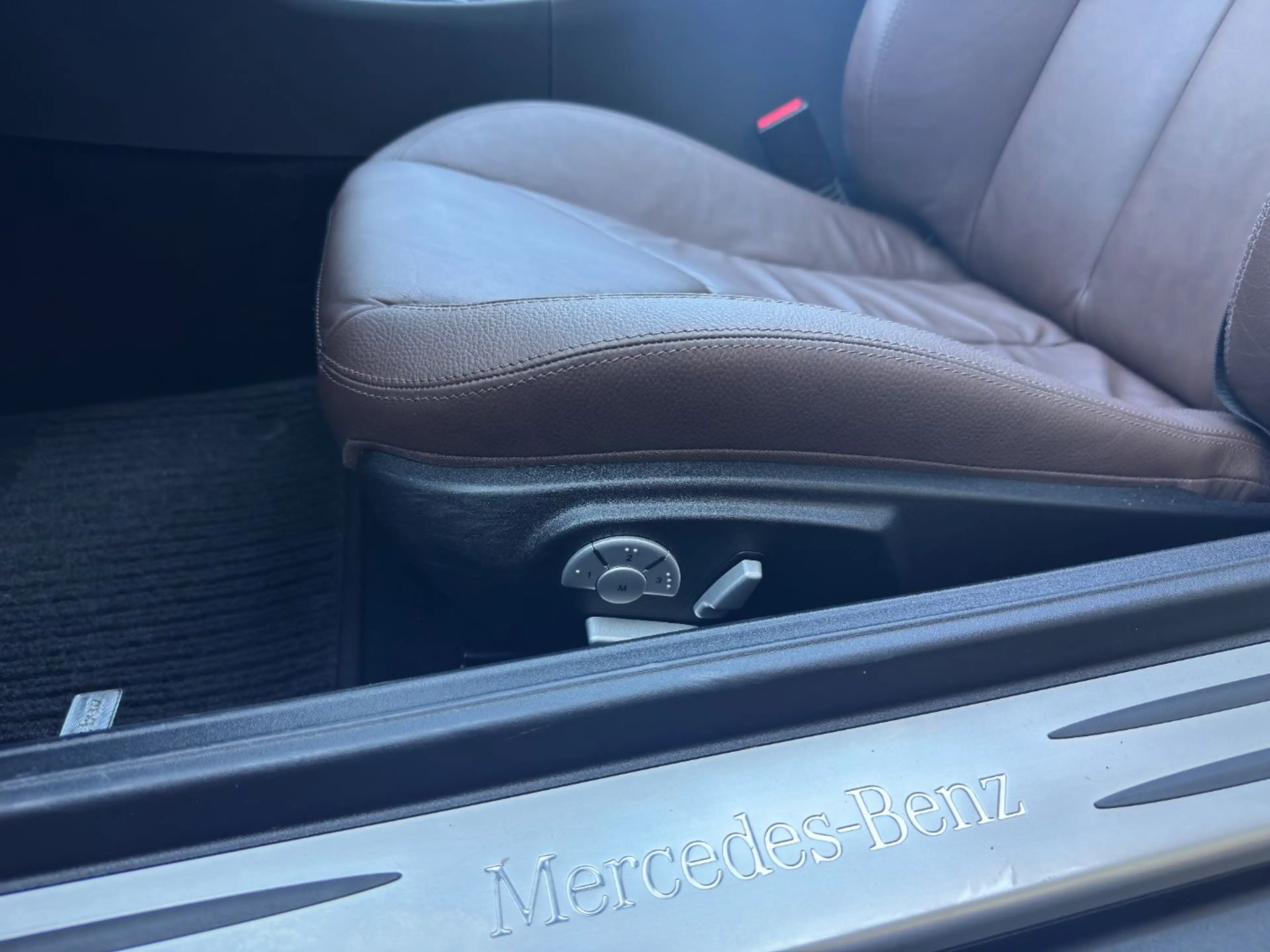 Mercedes-Benz SLK 350 Roadster AMG-Line — photo 21