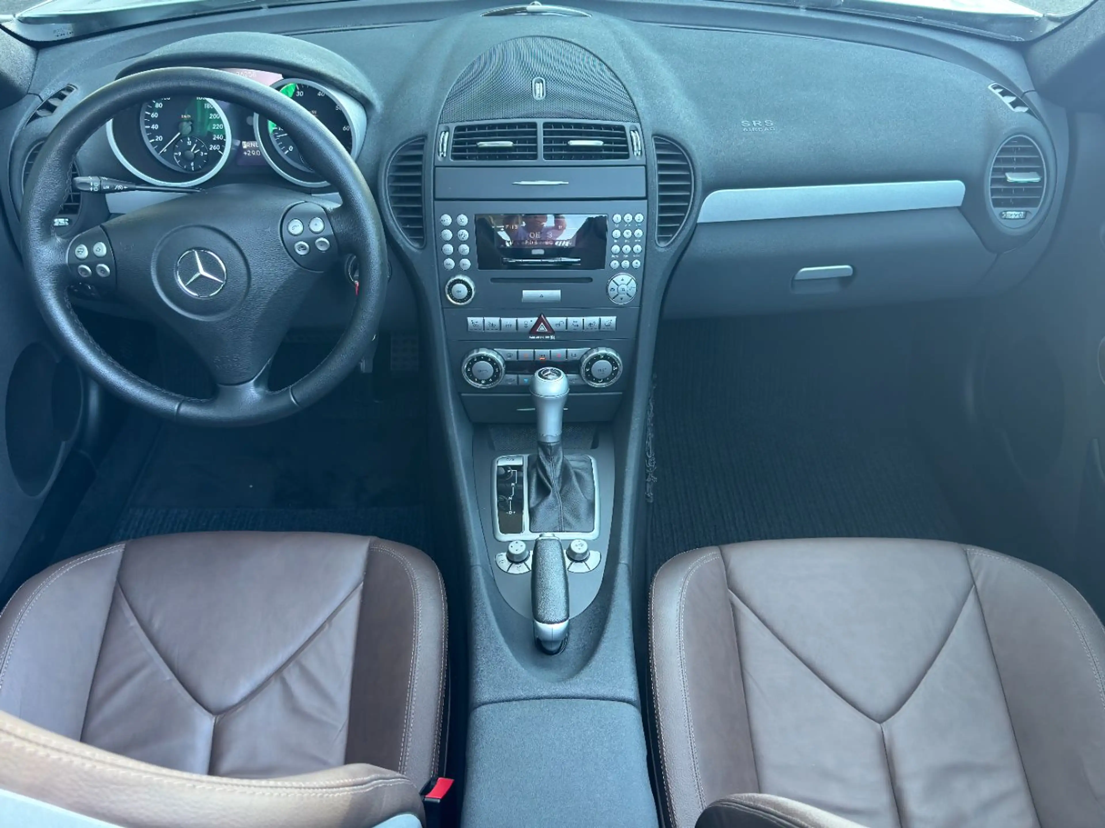 Mercedes-Benz SLK 350 Roadster AMG-Line — photo 14