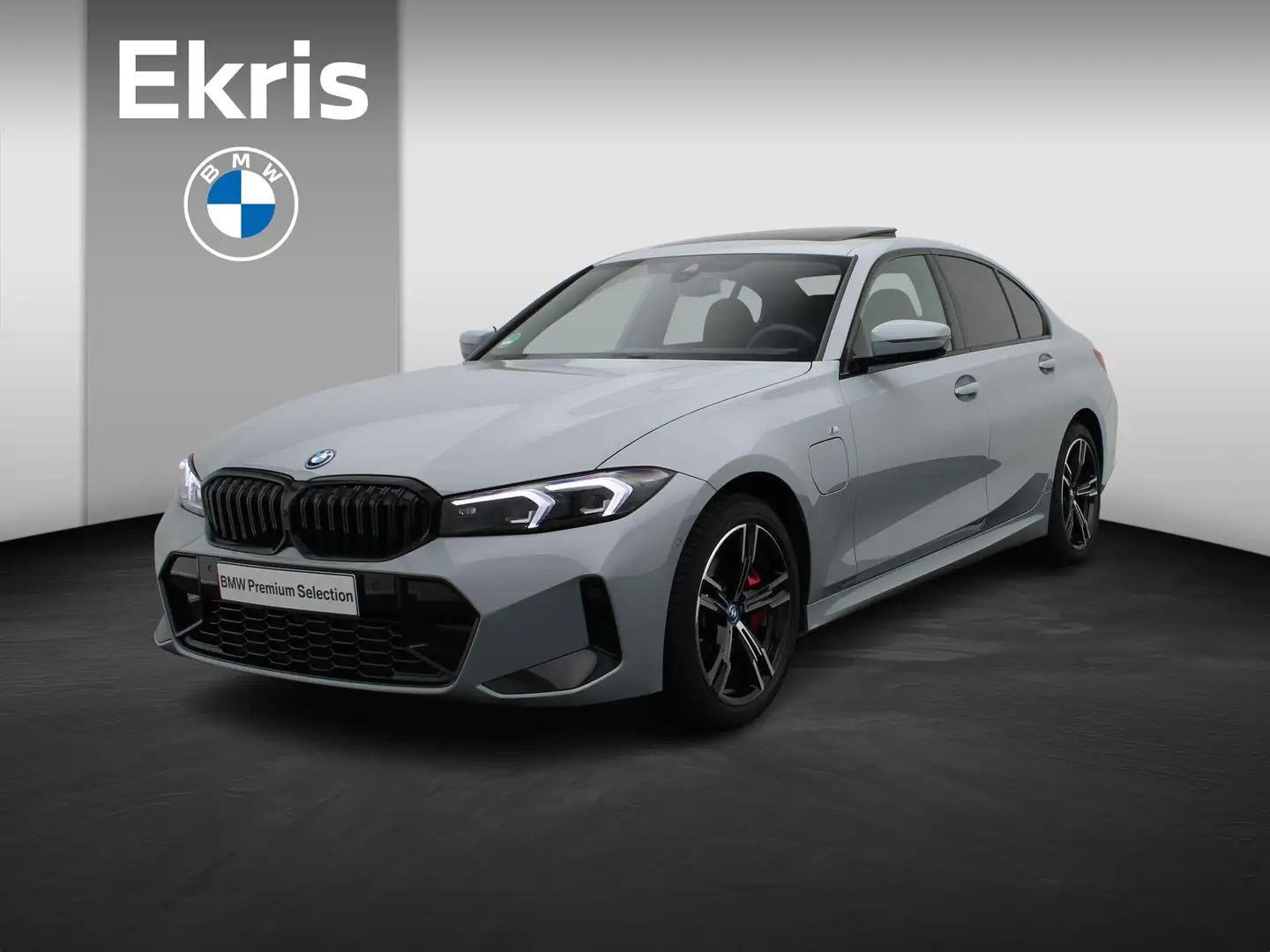 BMW 320 3 Serie Sedan 320e M Sportpakket Pro | Travel Pack Grau - 1