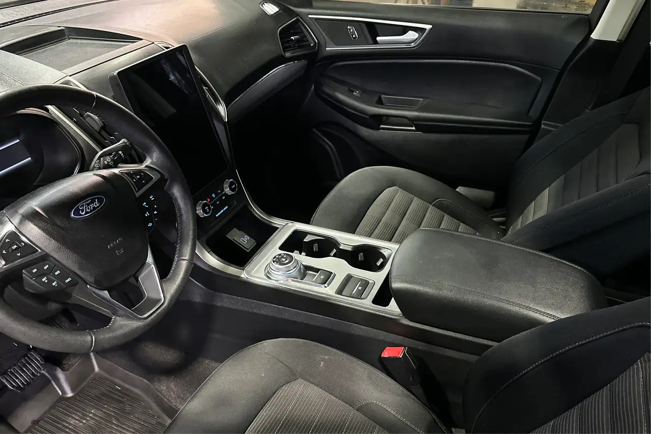Ford Edge photo Ford Edge