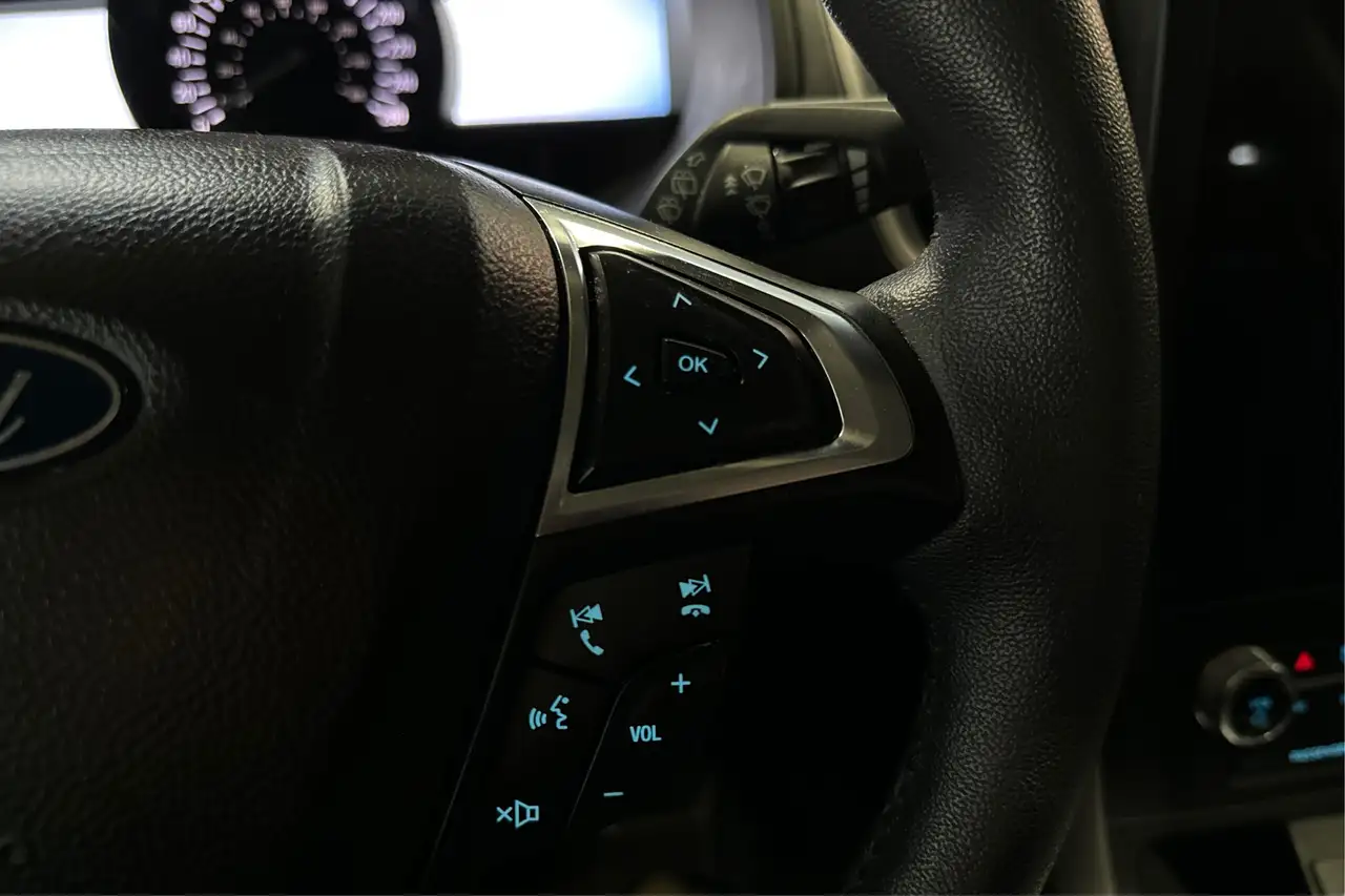 Ford Edge photo Ford Edge