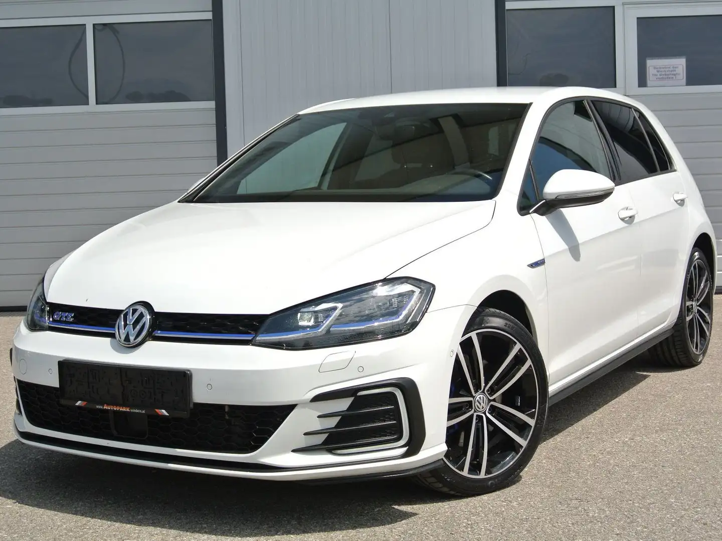 Volkswagen Golf 1.4 GTE DSG *virt. CP * LEDER * NAVI *KAMERA * AHK Weiß - 1